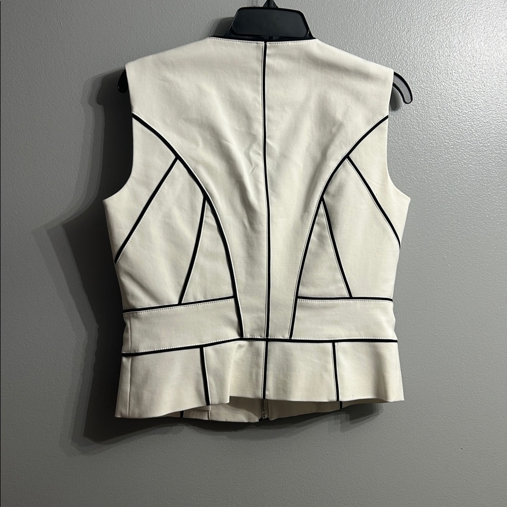 Bebe Women's White and Black Piping Trim Vest SZ M - Picture 3 of 7